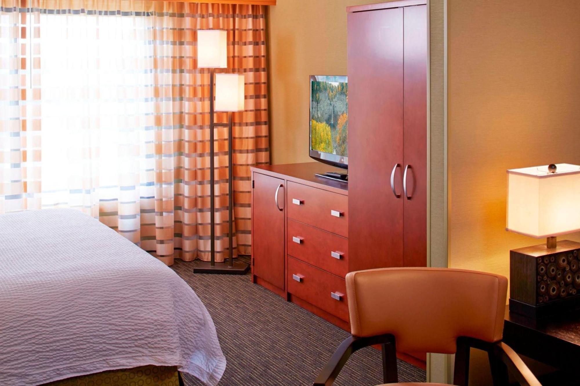 Courtyard By Marriott Ithaca Airport/University Kültér fotó