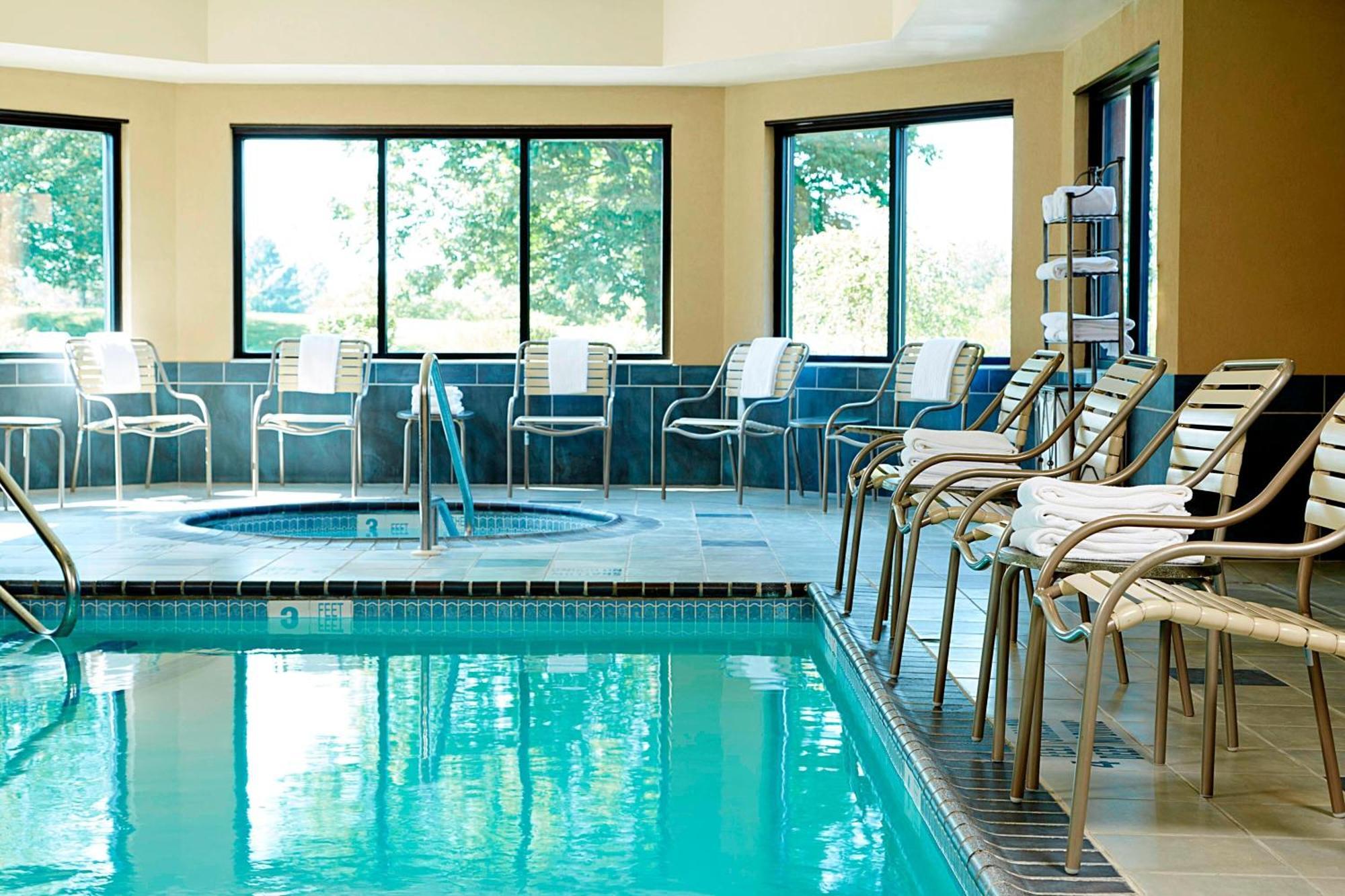 Courtyard By Marriott Ithaca Airport/University Kültér fotó